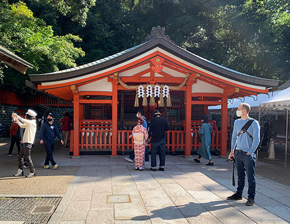 奥の院