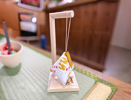 匂い袋スタンド付き